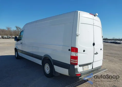 2015 Mercedes-Benz Sprinter 2500 High Roof from USA, damaged, VIN WD3PE8DB4FP127841